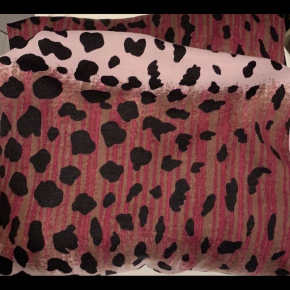 🍁🐾Maroon Animal Print Long Cardigan 🐾🍁 - Picture 6 of 7